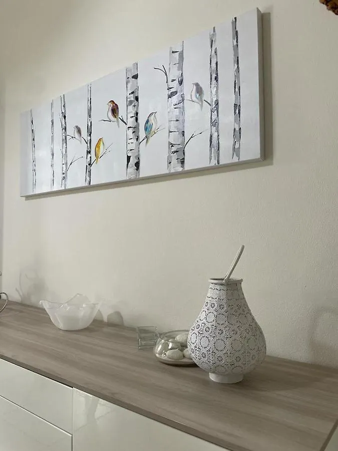 Apartment Casa Maria-Appartamento In Villa Ispra